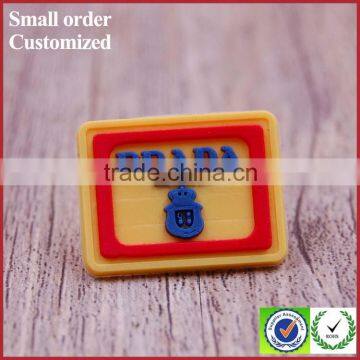 Rubber garment bag jeans labels pvc rubber tags with company logo