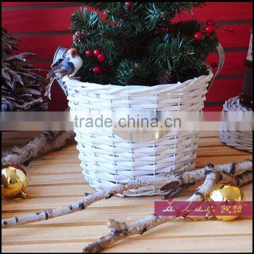 Willow Basket With Metal Handles photo-5