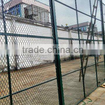 sports field mesh fence expandable iron metal mesh fence factory