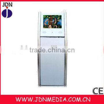 22inch information search touch screen standing player in shopping center/bank/commercial building