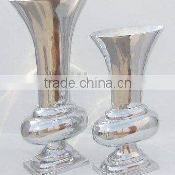 Aluminum Flower Vases with Polished Finish