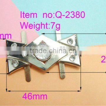 shilingmarket qifeng well design bag decoration metal logo q-2380 with diamond