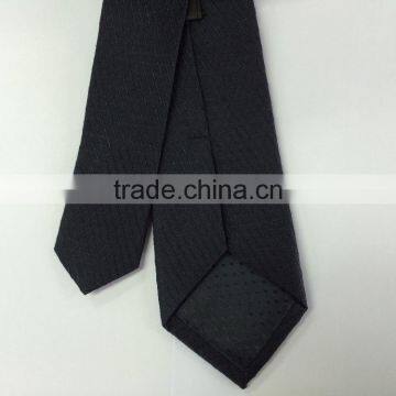 Men's navy 100% silk tie with diamond design