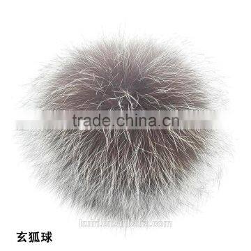 China handmade fox pom poms with 12cm for beanie hat