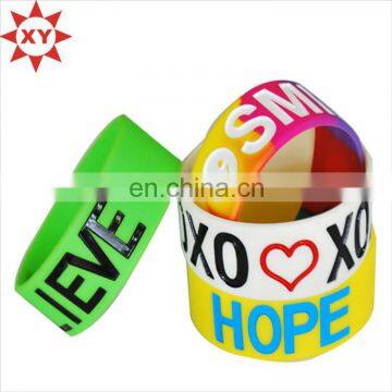 Customizable fashional promotion wristband logo for gift