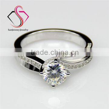 Round Brilliant Cut Esmedora Moissanite 1CT 6.5mm Center 14k 18k White Yellow Gold Diamond Engagement Ring
