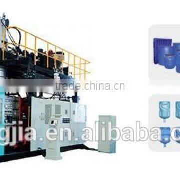 plastic blow molding machine