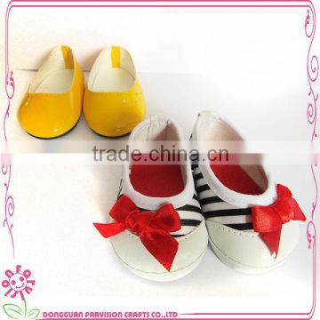 Summer Season Vinyl Girl Doll wearing Sandal Shoes