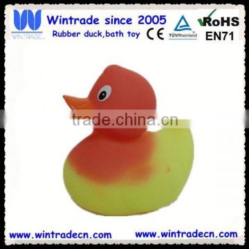 New 8cm color change duck on hot water