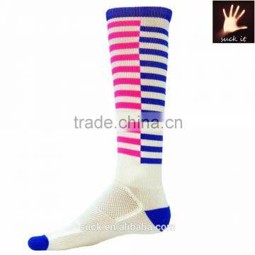 The man sport socks cusotm wholesale basketball socks from china