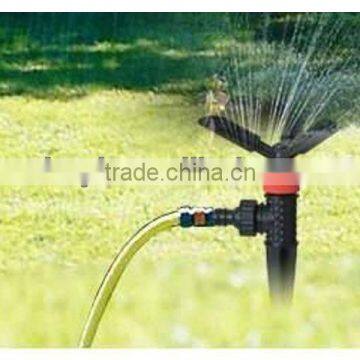 garden sprinkler with hose and connector