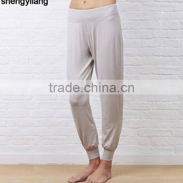 2016 High Quality OEM/ODM Bamboo Product Custom Sports Pants Loose Yoga Pants in Guangzhou photo-4
