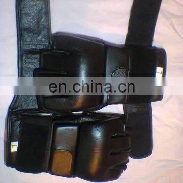 cut finger grappling gloves