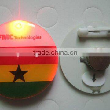 China Manufacturer Lapel Led Flashing Up Magnetic Pin, safty pin badges