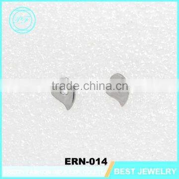 2016 New Arrival Fashion Custom Jewelry Heart Silver Stud Earring Findings Wholesale