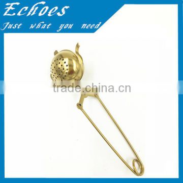 Tea strainer with handle