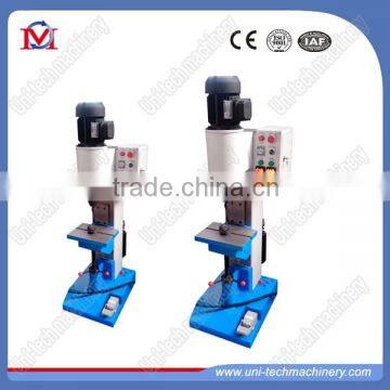 Riveting machine