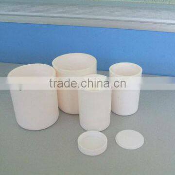 Alumina crucibles for steel melting