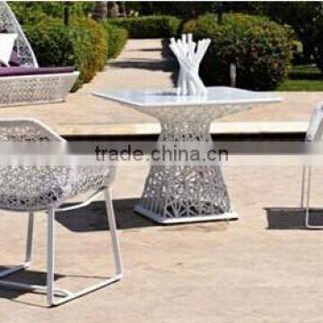 2013 Modern Garden Elegant White Rattan Table And Chairs