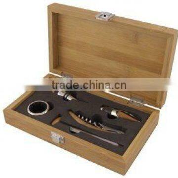 wine tool set in bamboo box