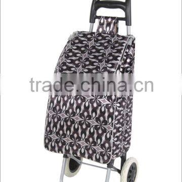 Folding shopping bag with wheel