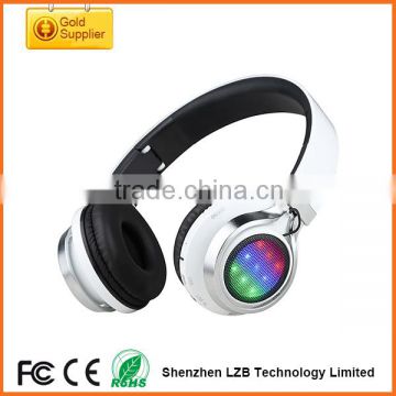 2016 Best Popular On CES Fair Bluetooth Wireless LED Light Headphones with HSP, HFP,A2DP,AVRCP for Smartphones