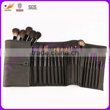 30 Piece Professional Cosmetic Brush Set