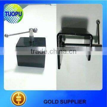 China supply iron workbench clamp,iron table desk clamp for lamp,iron clamps for woodworking