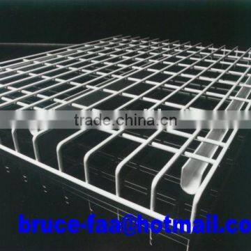 Durable wire decking for storage