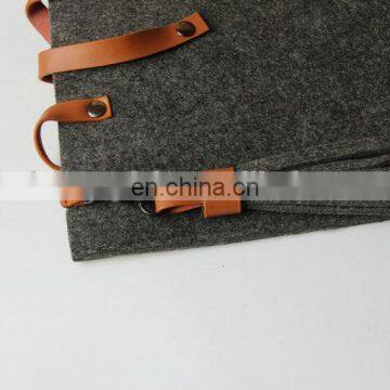 Wool Felt Sleeve Case for Laptop With Leather Handle photo-4