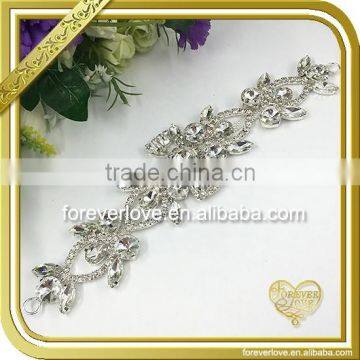 China wholesale bling crystal flower trims rhinestone chain connectors rhinestone cup chain FC610                        
                                                                                Supplier's Choice