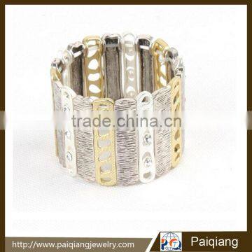 Fancy design boutique inspiring elastic engraved bangle