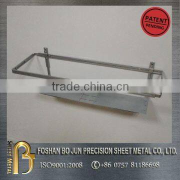 Adjustable metal bracket for single window box 27" to 36"