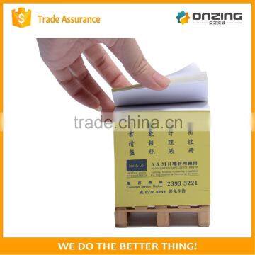 Wood Free Paper Cube Shape Non-sticky Notes Pad on Wooden Pallet photo-2