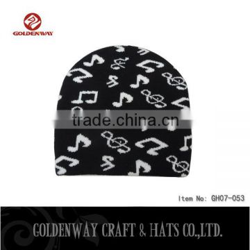 Wholesale man beanie hats with woven logo