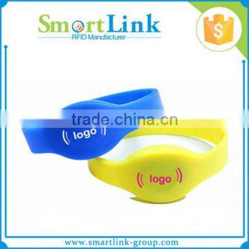 Popular RFID Silicone Smart Contactless Wristband for Attendance Management
