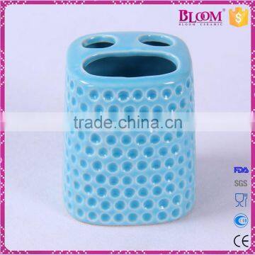 Simple Design 4 Pcs Ceramic Hotel Bathroom Set photo-3