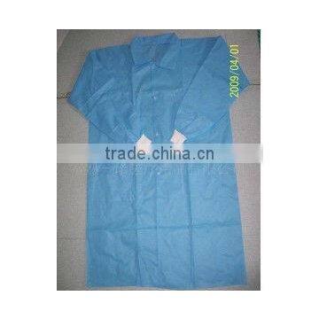 Disposable blue breathable non-woven with shirt collar/knitted cuff/buttons lab coat for surgical area