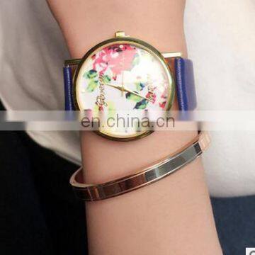Women Quartz Watch Top Fashion Flower Female Clock Newly Design Simple Lady Dress PU Leather watch