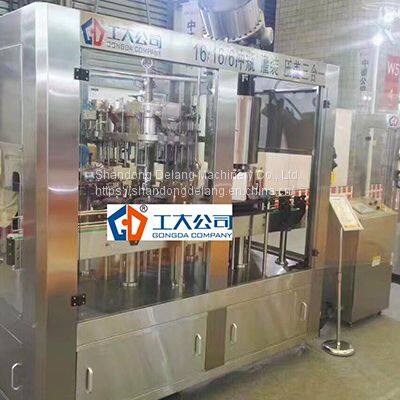 700 Bottles/h Three-in-one Gas Beverage Bottle Filling Machine photo-2