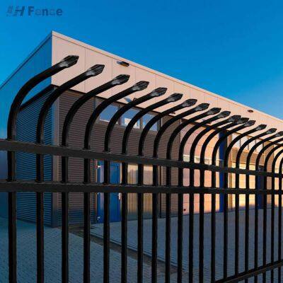 Postes de acero galvanizado para cercado con parte superior curva y paneles de valla metálica