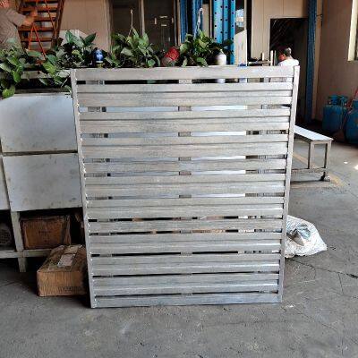 Оцинкованная стальная палета с деревянной поверхностью для складской логистики