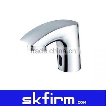 Chrome automatic mixer faucet