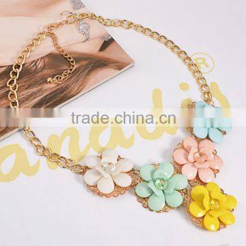 Bohemian Style Women's Resin Flower Choker Bib Statement Necklace Collar Chain Pendant photo-2
