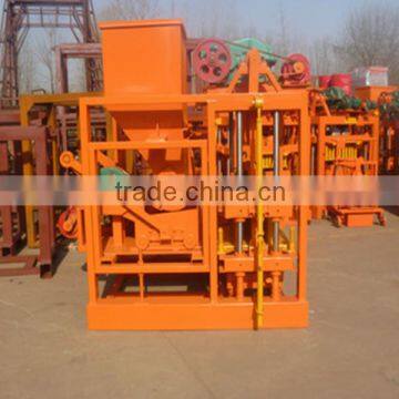 QTJ4-25C Automatic Cheap Concrete Block Making Machine in South Africa photo-2