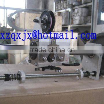 yarn wire displacement traverse drive winding unit