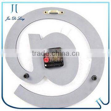 New Style Cheap Nicelooking Special Dial Design Quartz Wall Clock photo-3