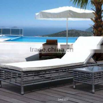 2015 Outdoor Furniture Lounge with Cushion/Garden Lounge/Beach Sunshine Lounge with Side Table