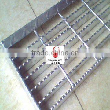 serrated galvanzied grating