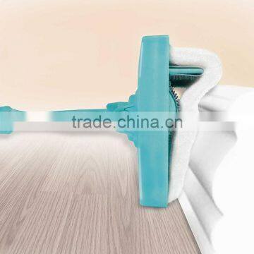 Baseboard Buddy Extendable Microfiber Duster Flexible Cleaning Tool photo-4